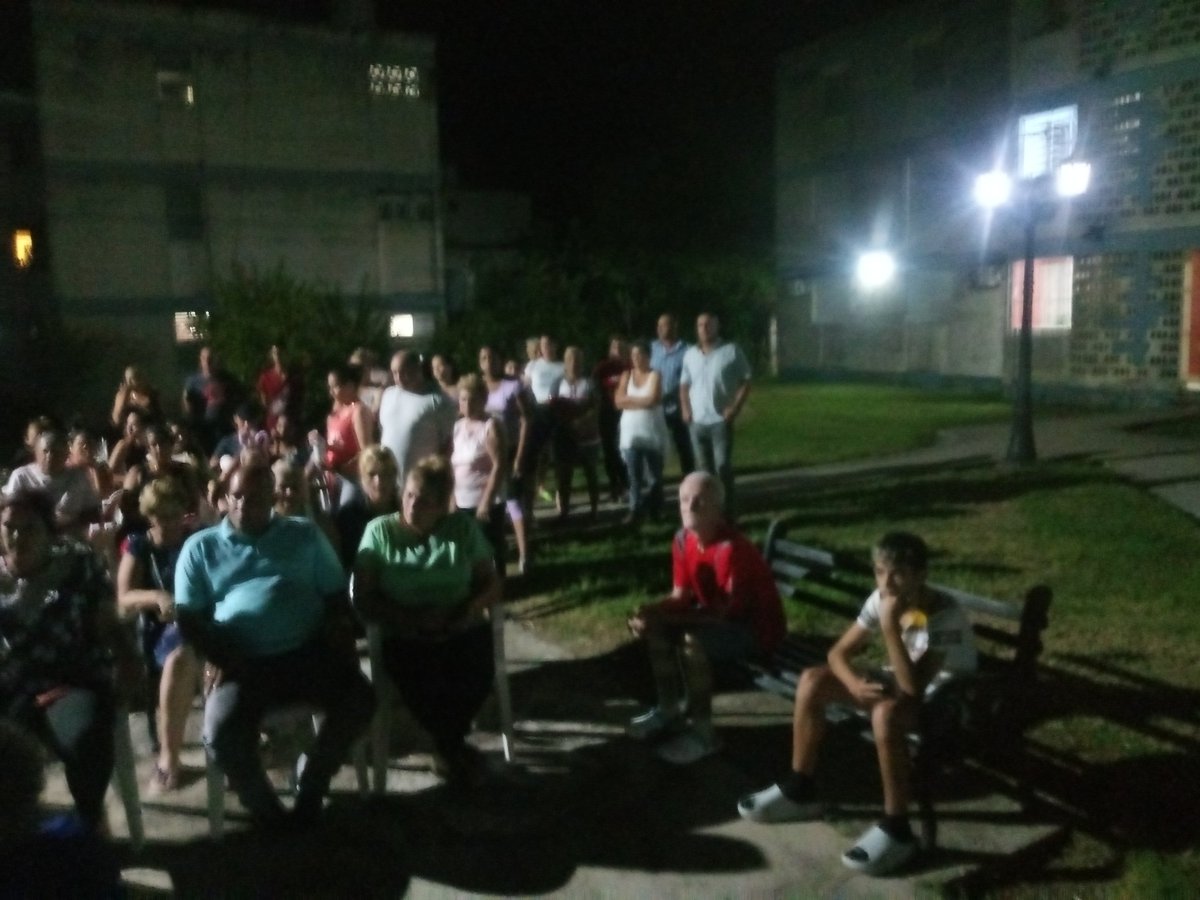 Con la presencia de Deivys Pérez Martín, Primera Secretaria del PCC Prov ,electora de la misma y Diputada, Yuleisy Cancio Sánchez,  Secretaria del PCC en el municipio, Alexis Lorente Jimenez, Gobernador Provincial, en la Rendición de Cuenta en la cir.10  Consejo Popular Urbano I