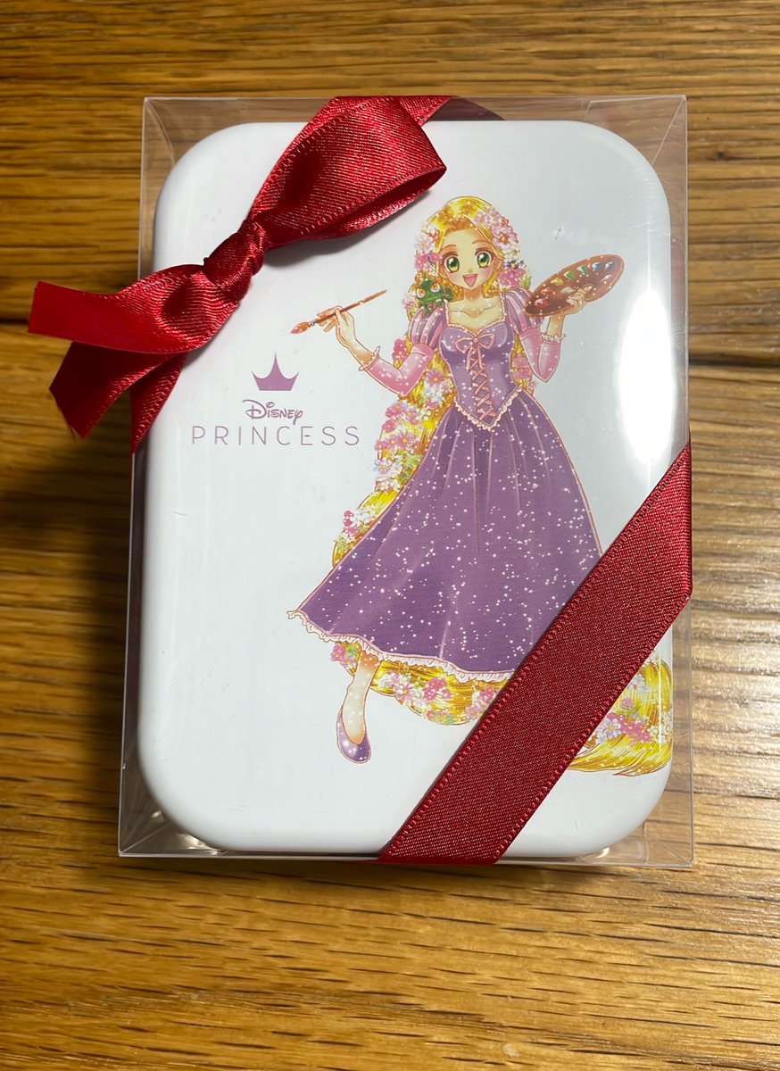 可愛いもの見つける天才がくれたプレゼント🍪🍩 @tarami_nya いつも