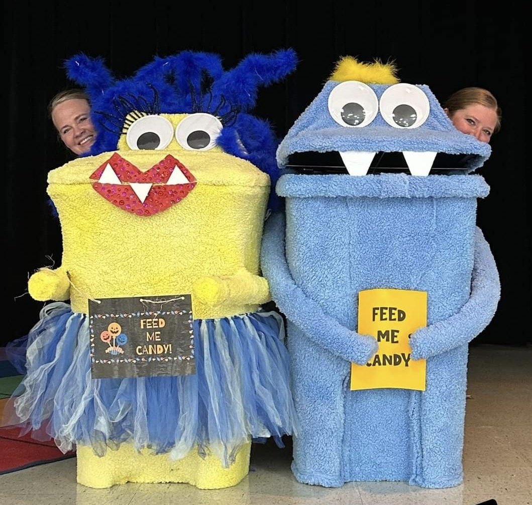 PGE_CougarCubs's tweet photo. Who will be first to feed the candy monsters? @pgepto #bestptoever https://t.co/0RhzkxJWLW