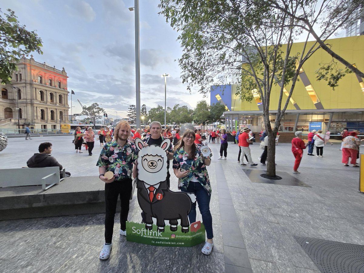 SoftlinkIC's tweet image. With #IIFS24 in full swing, we joined the #FlashMob at Reddacliff Place with  Alex the Alpaca! 🦙❤️ Dressed in red &amp;amp; sharing children’s picture books, participants swapped or donated them to charity. What a way to celebrate stories!  #StrongerTogether #IFLAEvent #IFLAReadBrisbane