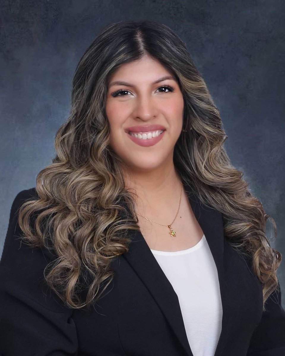 thelatinamd's tweet photo. I’m Tabhata, an MS4 @Rutgers_NJMS and proud Peruvian immigrant🇵🇪 I applied into #Anesthesiology for #Match2025

I’m passionate about patient advocacy, mentorship, and health disparities research.

I enjoy weightlifting, dancing, and listening to Bad Bunny🎶

Excited to connect! https://t.co/JEM3Cg5Wff