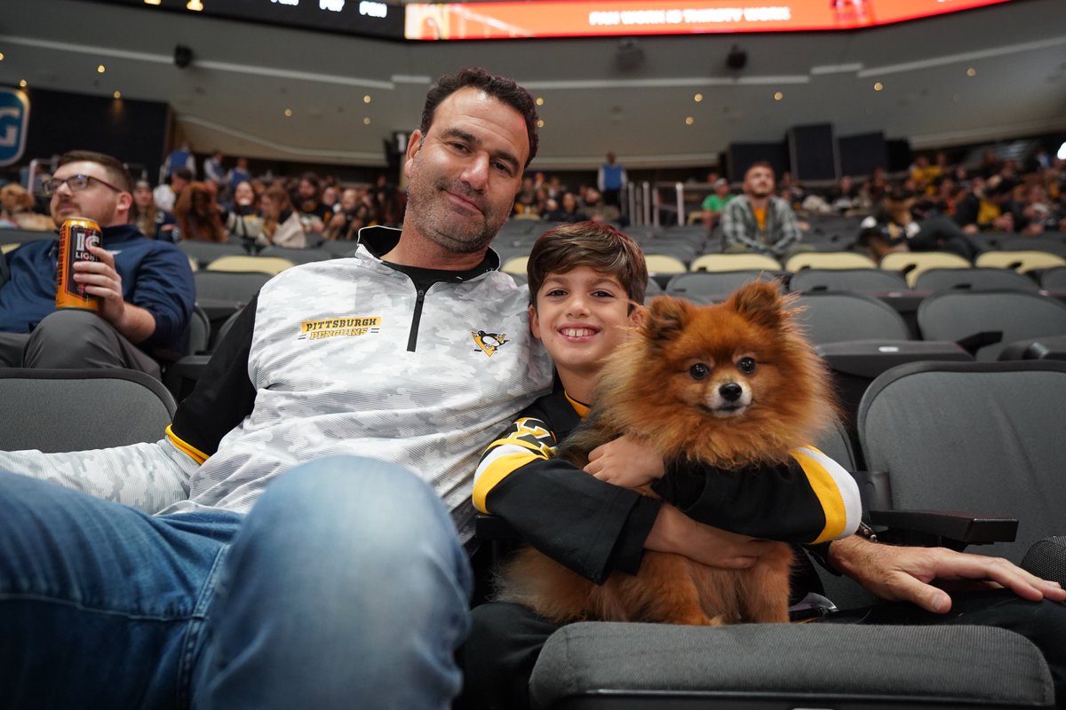 penguins's tweet photo. Can every night be pucks and paws night?

The 3rd period starts now! https://t.co/Xg82bBlC1P