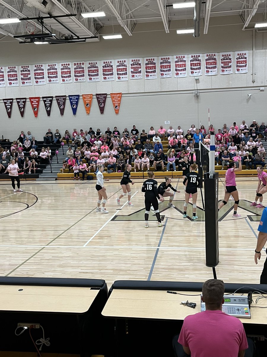 richstoffers's tweet photo. 25-21 CRB spikers over Woodbine Tigers in the first set @ Woodbine on Pink Out Night @huskerblankman @CRB_Athletics!! Great kill by Malia Clayburg to end the set!! #RVCvolleyball #PinkOut #CancerStinks #CrusaderPride https://t.co/CRAmTZ6tPj
