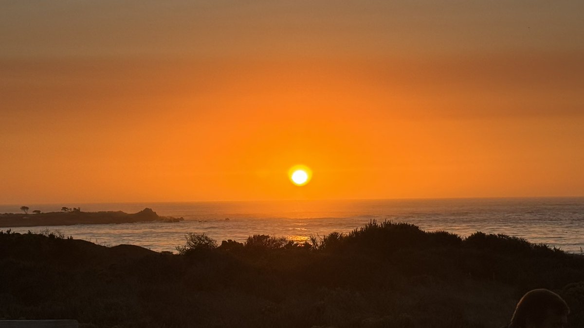 rwang0's tweet photo. MyPOV: the sunsets at Pebble Beach are amazing. @Capgemini #CapgeminiSpark https://t.co/8a8vr5YU19