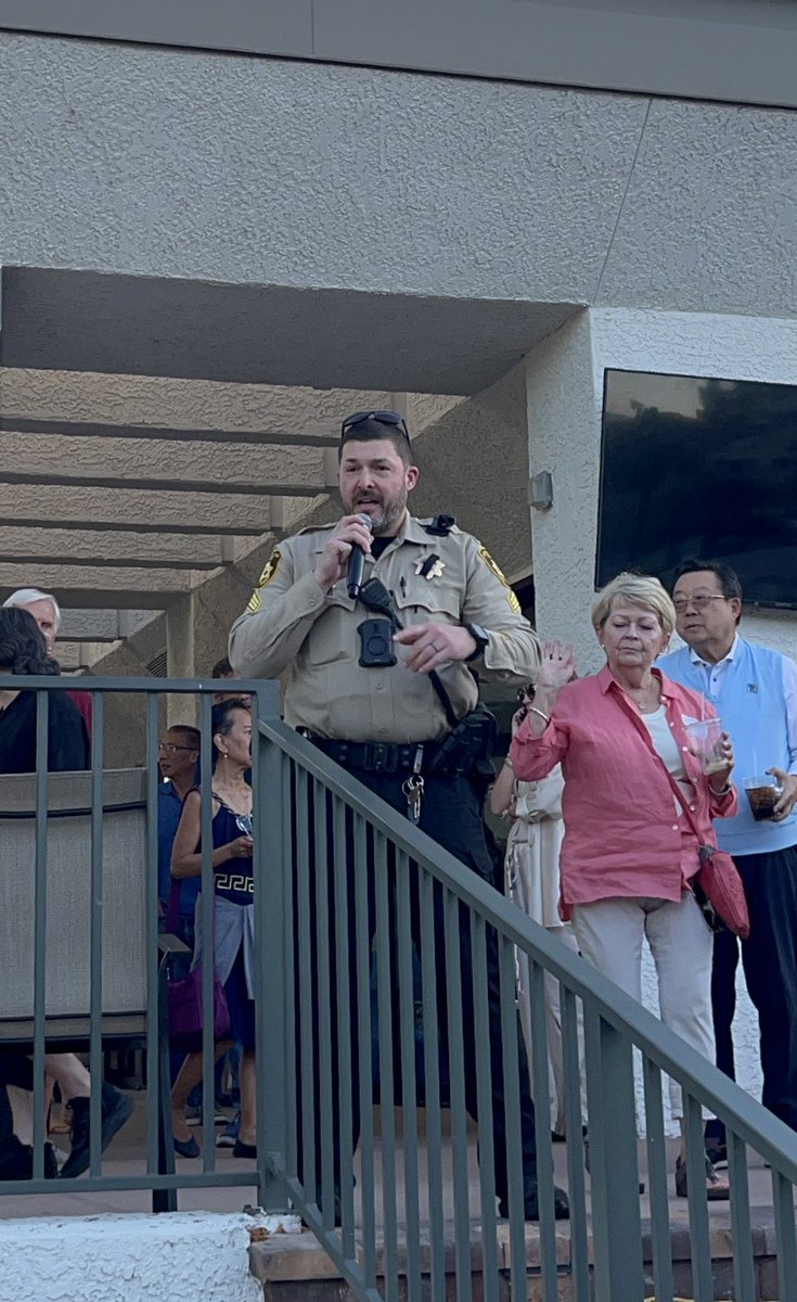 Had a fantastic time at the Spanish Trails Neighborhood Night Out! 🌟 The Spring Valley Area Command Community Oriented Police Team was out meeting neighbors and sharing safety tips. 💙 #LVMPD #CommunityPolicing #SpanishTrails #VegasStrong