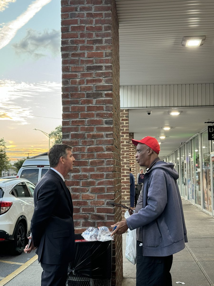 Sully4Assembly's tweet photo. Had a great time tonight meeting voters in Lindenwood, Queens. The community is ready for change and a new direction. https://t.co/Xf3nGviH6n