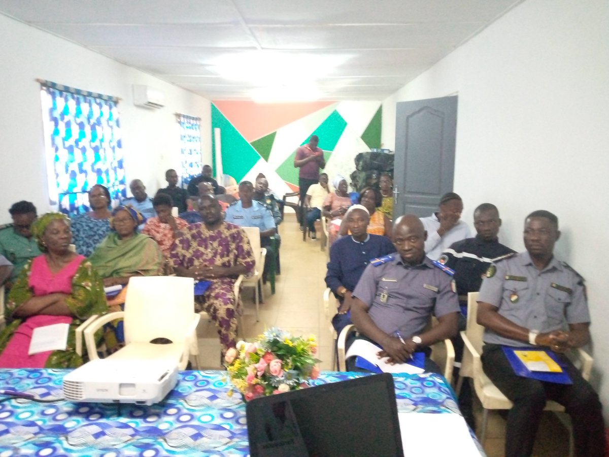 Projet de renforcement des capacités des parties prenantes et des populations sur l'Agenda Femme, Paix et Sécurité avec le soutien de l'<a href="/OIFrancophonie/">La Francophonie</a> 
Les membres de la CCM de Grand-Bassam s’approprient l’Agenda Femme, Paix et Sécurité