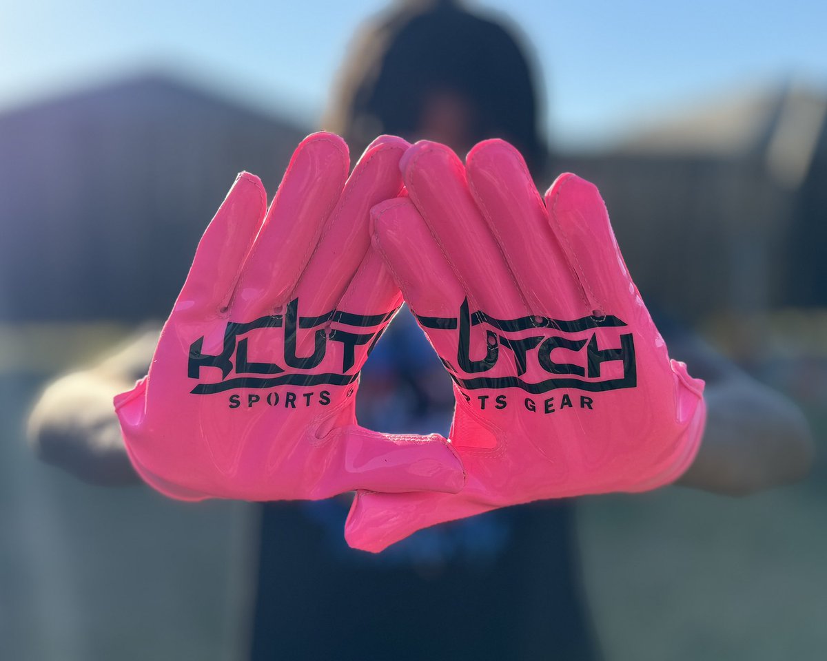 klutchgear's tweet photo. Limited quantity KSG Pink Put Gloves‼️‼️

https://t.co/RaOdcPhTkI https://t.co/jMl3VvQ8dS