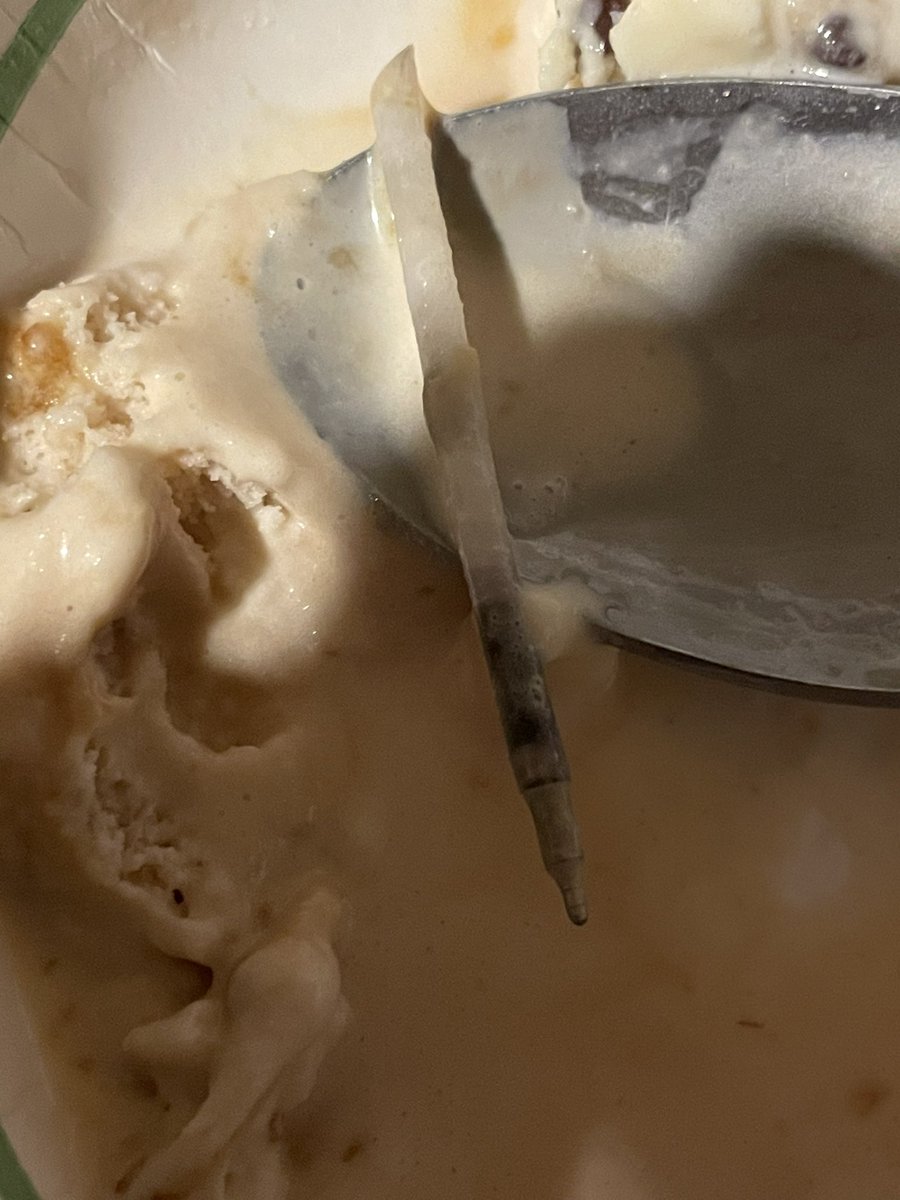 LilJerSeinfeld's tweet image. Hey, @HEB if one of your employees is missing part of a pen, tell them I found it in my HEB creamy creations ice cream and almost ATE IT! Care to explain how the hell it got in there?! 🤢 🤮 #disgusting #zeroqualitycontrol #hazardous #publichealth #publicsafety  #wtf