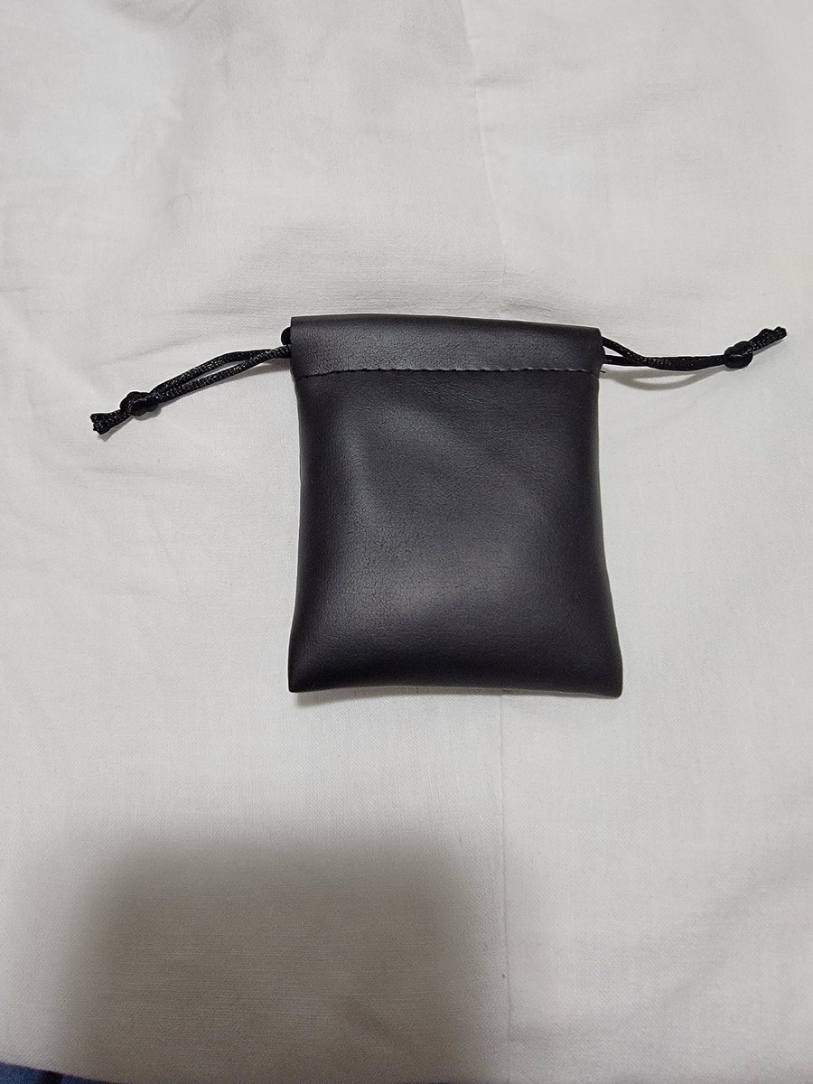 Ok, Amazon, looks like I need to post this, being that your company continues to take money out of my account and wants me to drive 8 miles to Kohls 4 there and 4 back home to waste my gas to drop off this empty bag that was left in a big Amazon bag. 2 time I just go an empty bag