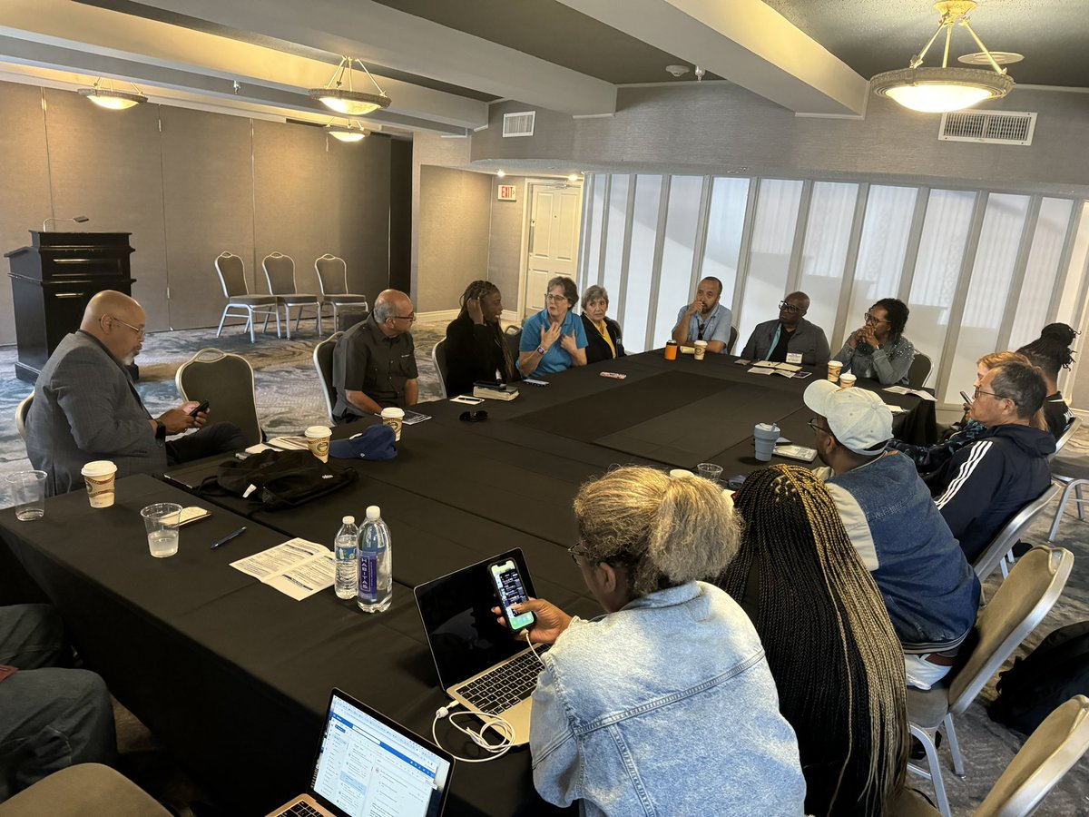 A wonderful day 4 with key faith leaders at the U.S. border with Mexico. 

Insightful perspectives on the humanity of engaging those seeking asylum and nuanced conversations about border communities.