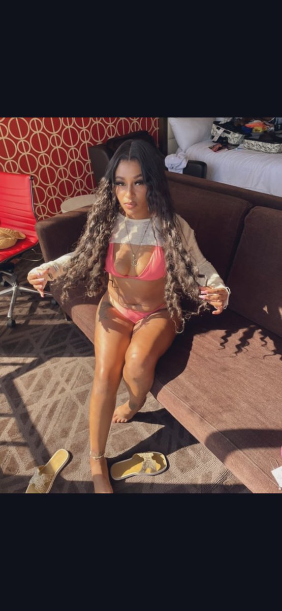 MaryDomain's tweet image. I look good bae? 💕