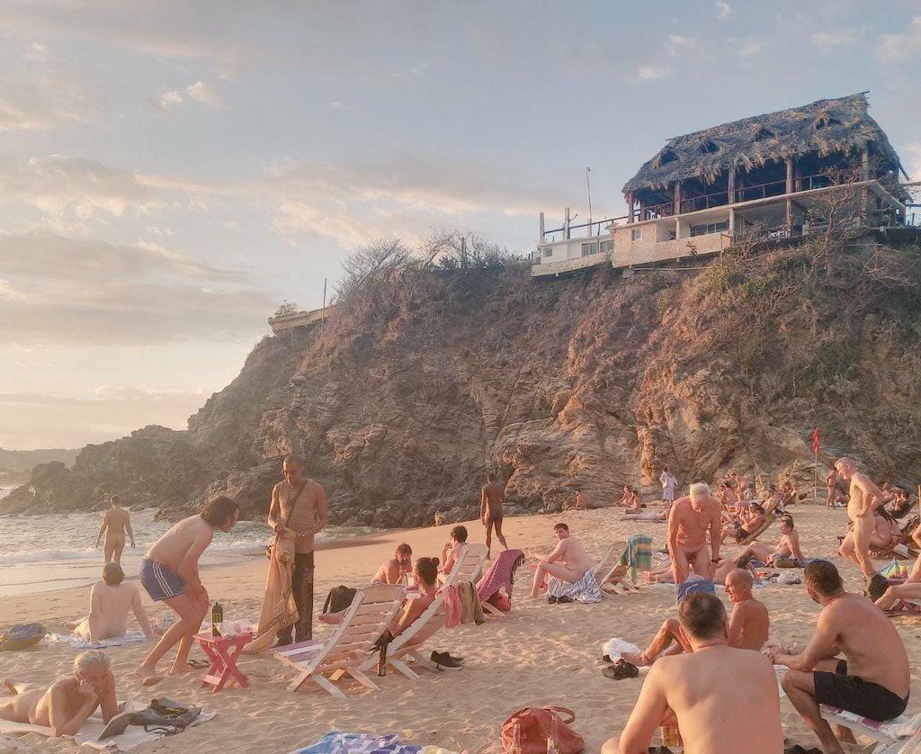 _zipolite's tweet photo. Chicos estamos de regreso en "X", no se pierdan las nuevas fechas de viaje y promociones @ElSatiro_ 
Esta es nuestra nueva cuenta de @zipolite_ https://t.co/dqN6AbLOQr