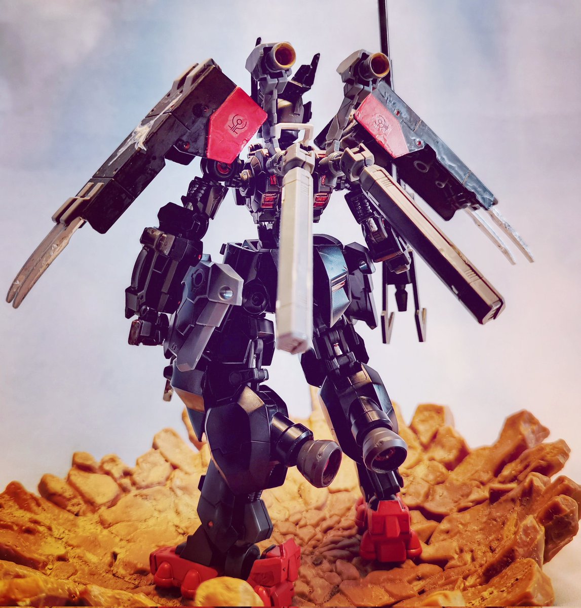 zhxhrzs's tweet photo. 1/144,HGIBO ASW-G-47 Gunder Vual,Black knight version.#gundam #gunpla #hgibo #gundamvual #blackknight #ガンダム #ガンダムコラボ https://t.co/juDfnULiMG
