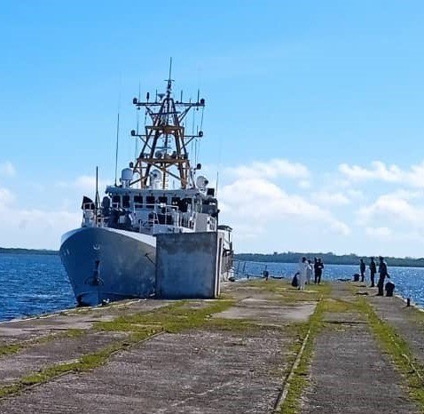 El Servicio de Guardacostas de EEUU devolvió a #Cuba este martes a dos hombres y un menor  que habían participado en una salida ilegal del país y fueron interceptados. Con esta operación, suman 74 devoluciones desde países de la región con 1157 retornados en el presente año.