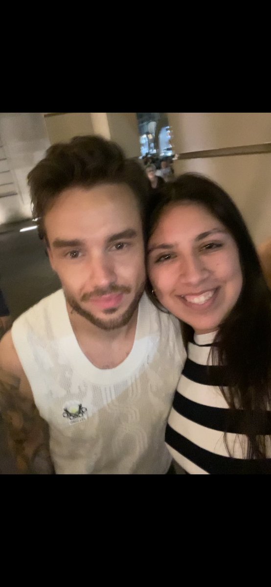 teachmeshawnn's tweet image. GENTE ABRACE A LIAM PAYNE !!!!’n