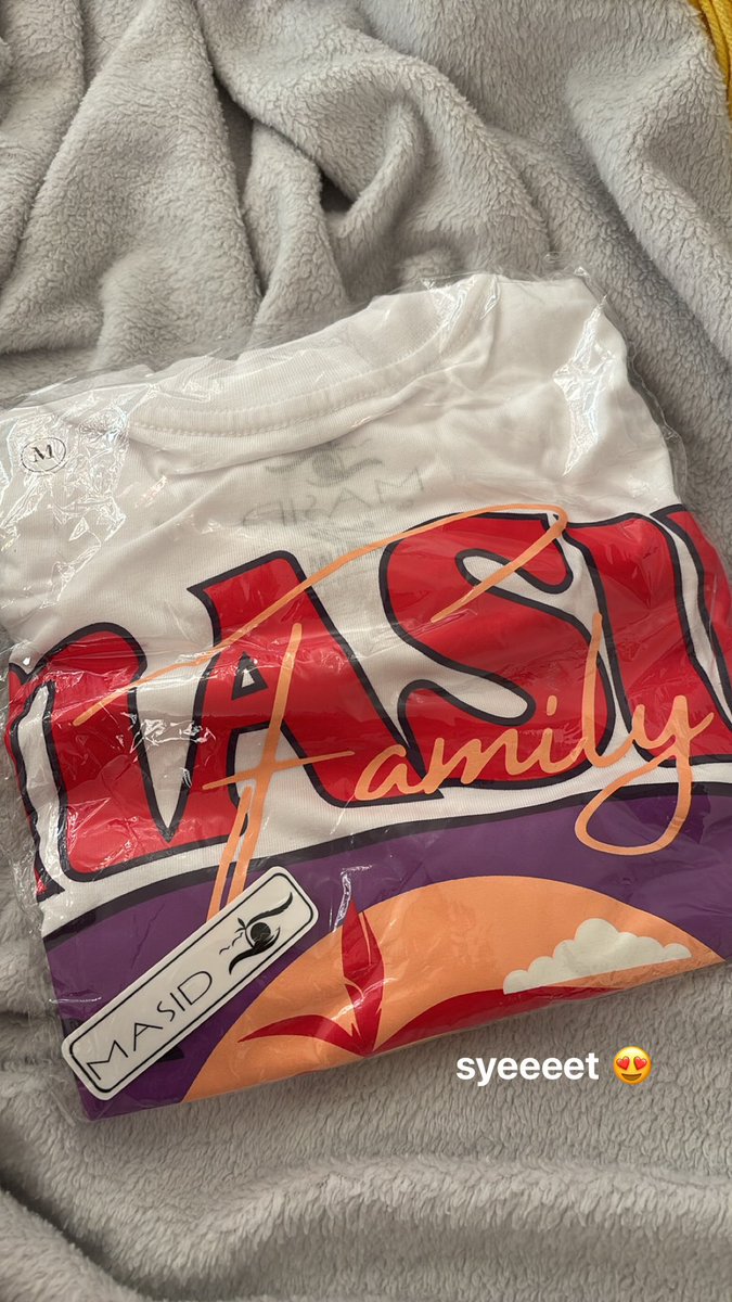 heyjellypeppers's tweet image. love the shirt 😍 #ongfam #kamaganak