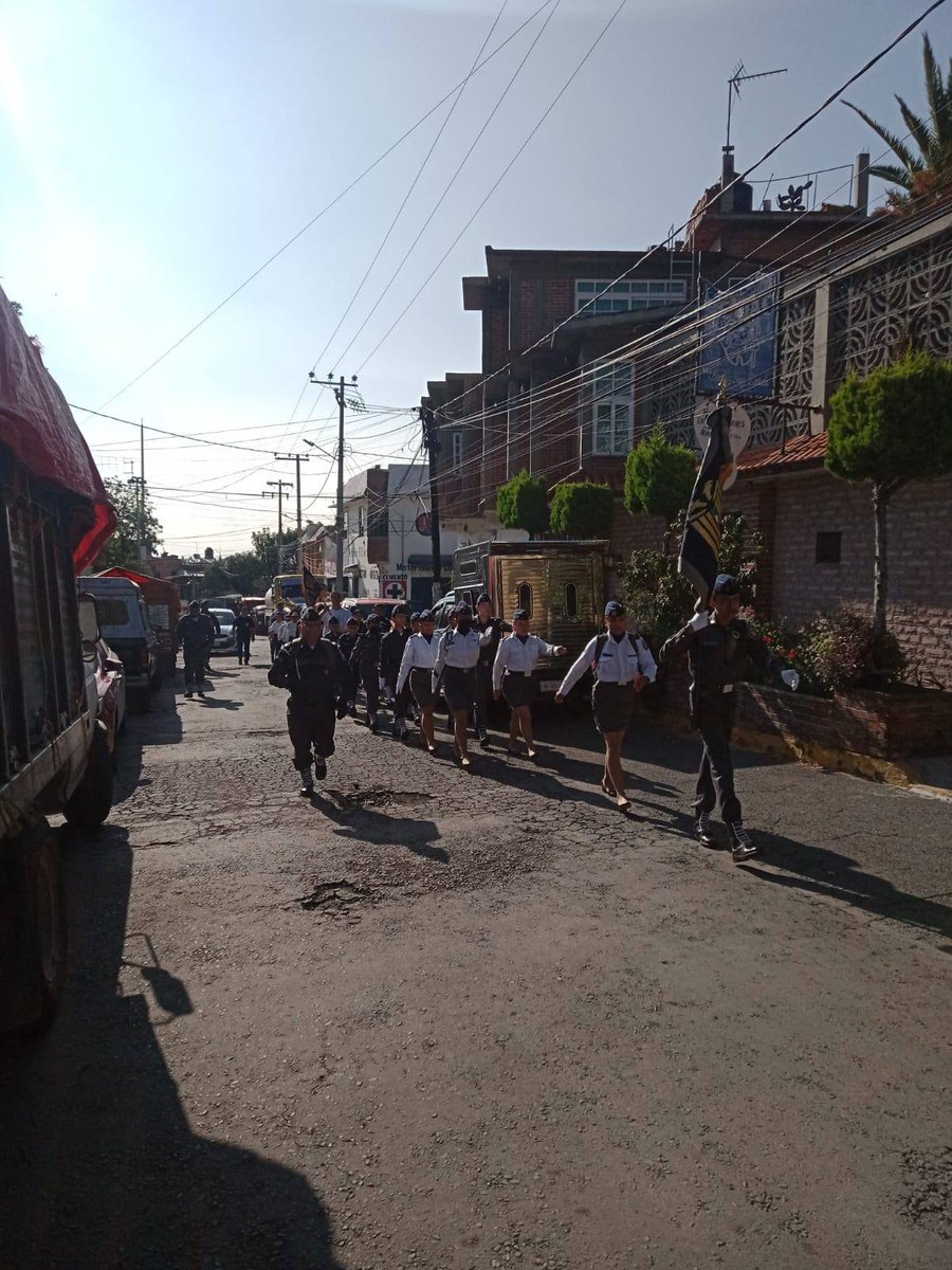 EcatepecSubzona's tweet photo. Personal de la Subzona #Ecatepec efectuó actividades de preparación con miras a las competencias de atletismo, durante los próximos juegos Dr. Jorge Jiménez Cantú. 
Actividades desarrolladas en el deportivo Emiliano Zapata , al cual se arribo en columna de desfile. https://t.co/nRwpoZ4lV4