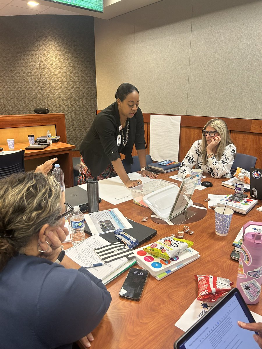dwillisnnps's tweet photo. Weโre an #ALLStar #ChampionsLeague @nnschools @NNPSLeads #backinthegame ๐ #team #us #GameFace #inittowinit #offandrunning https://t.co/2WdADSlmK5