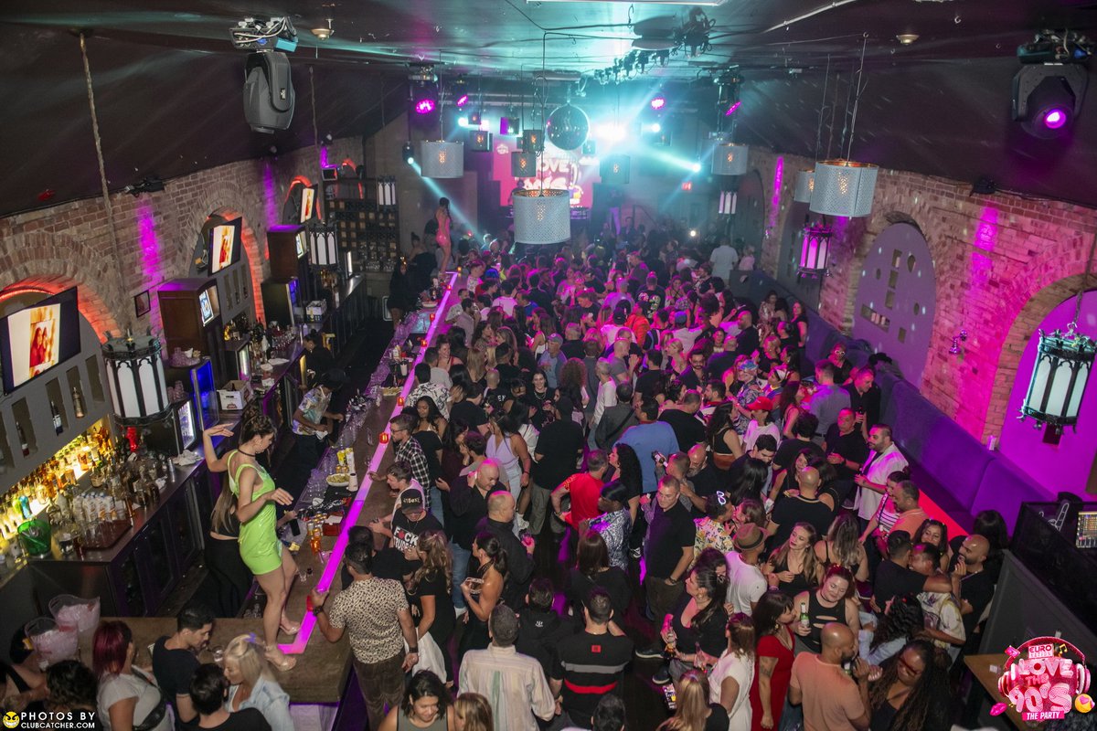 EuroNation's tweet image. Thanks alot for coming to I LOVE THE 90s this past Saturday. Our latest event was completely sold out and was absolutely electric 🔥

Photos are now up on our website euronation.ca

#90s #toronto #Eurodance