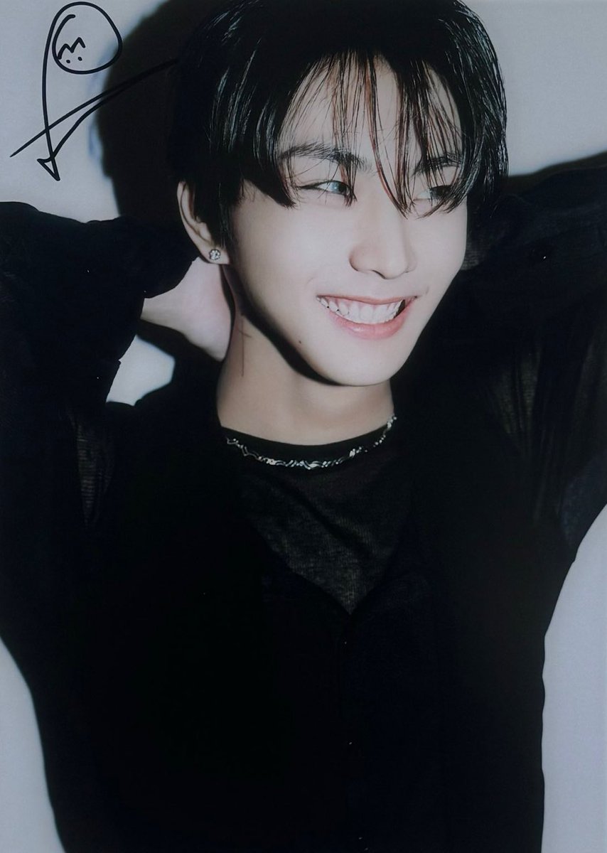 EN7ernally's tweet photo. precious jungwon 💖 https://t.co/SjWyiwgQER