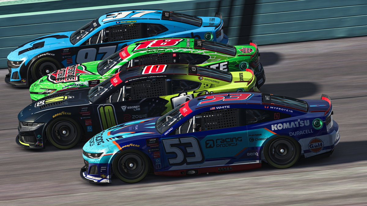 iRacing tweet media