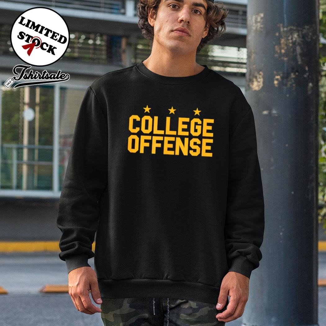 tshirtsaleol's tweet image. 💥 For true Commanders fans—celebrate with this fun College Offense shirt! 🏈🎯

See more: t-shirtsale.com/product/washin…

#WashingtonCommanders #NFL #CommandersFans #CollegeOffense #FootballSeason