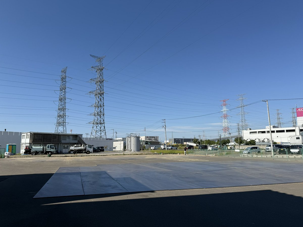 kuroshion9640's tweet photo. おはようございます。
本日も空っぽ車庫です！
全消し完成ですw

びっくりニュース。
宮城大衡村半導体工場白紙！！
いろんな面で具合悪いですね🫠

#イマソラ
#大衡
#白紙
#JSNC
#PSMC
#SBI
#最後まで分からないのよ https://t.co/U4cpjkP6FV