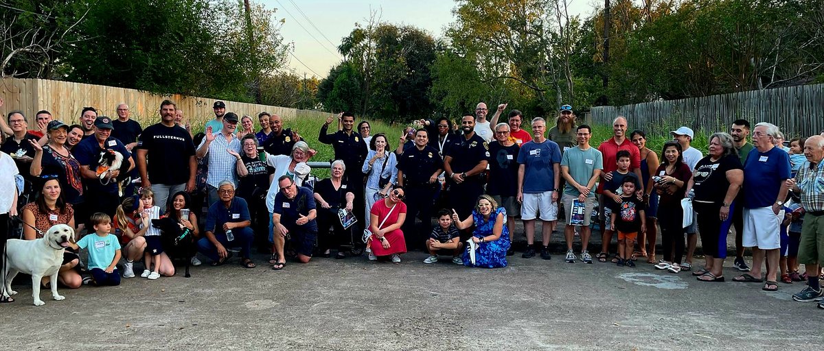 During National Night Out, we had a great time getting to know our amazing community members. It was wonderful to have a chance to catch up. <a href="/houstonpolice/">Houston Police</a>