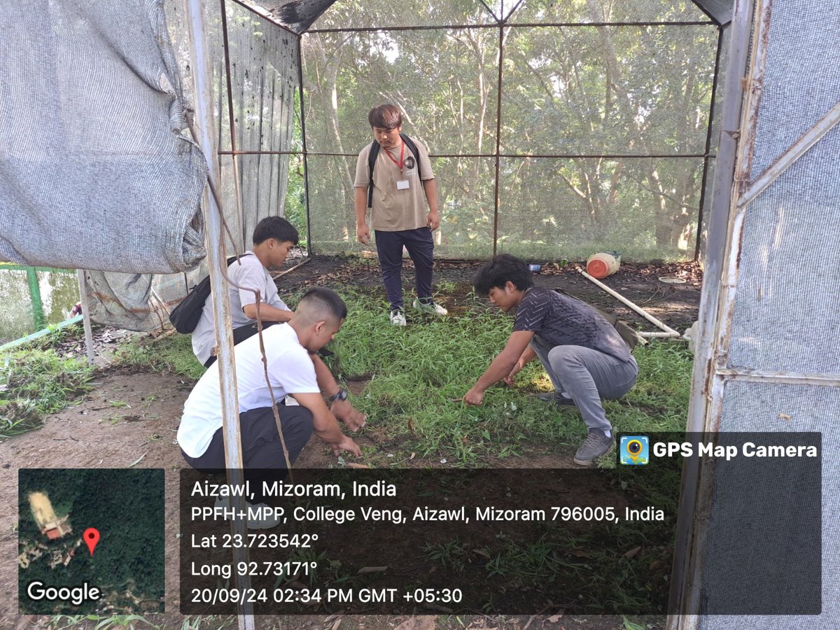 YASMinistry's tweet photo. Volunteers of Pachhunga University College, Aizawl, Mizoram, completed an inspiring 11-day cleanliness drive under the #SwachhataHiSeva campaign. Their efforts reflect the power of youth in creating a cleaner India. Register on #MYBharat to be part of impactful initiatives. https://t.co/eb2nTesQKF