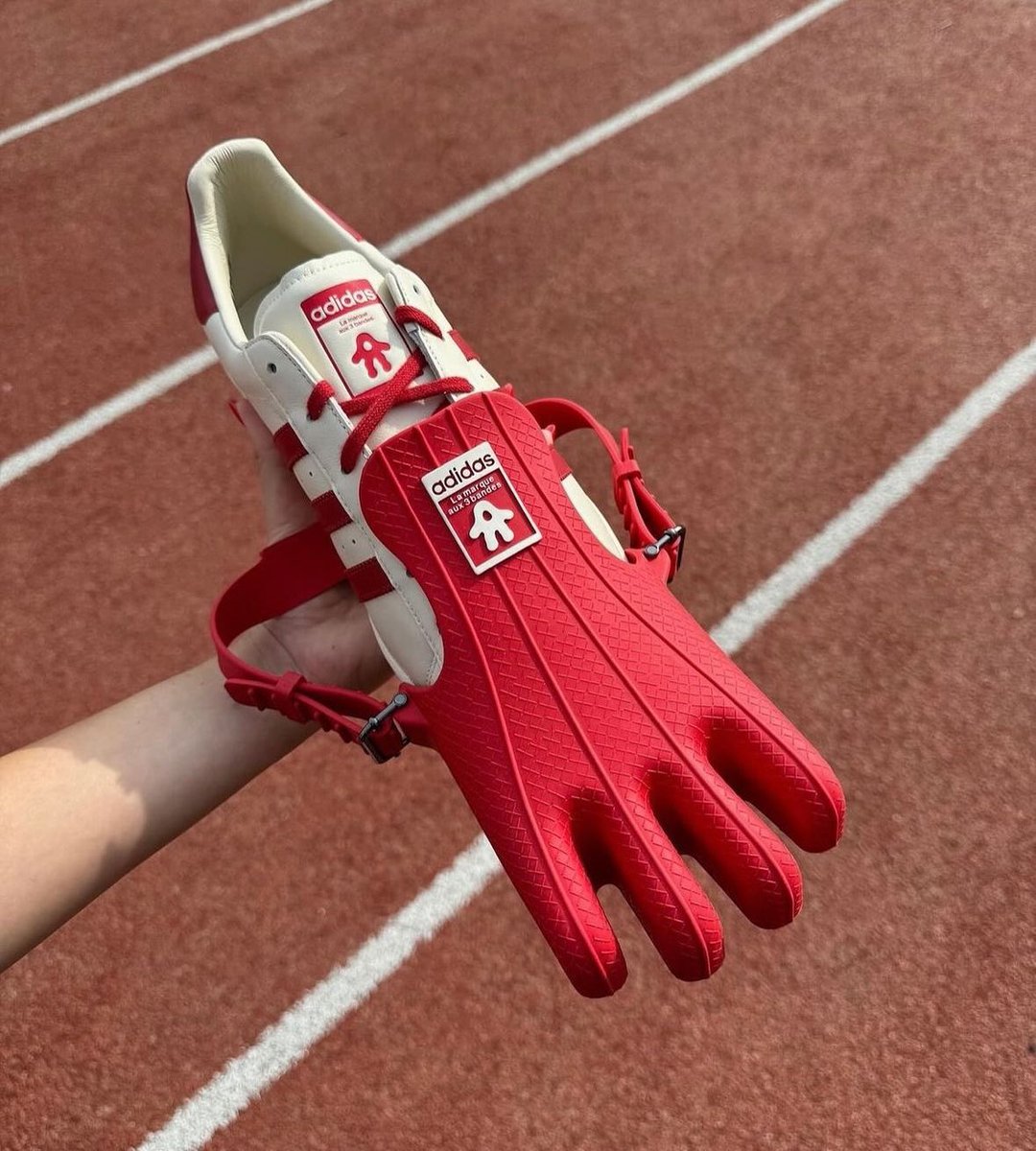 HooliganPats's tweet image. #LosTenisDelDía @adidas x #Avavav