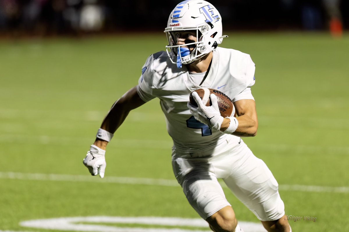Mid Szn Stats
•603 Yds(1st in Kansas)
•23 Rec
•26.2 Yds/Catch
•7 Tds
•4-0
