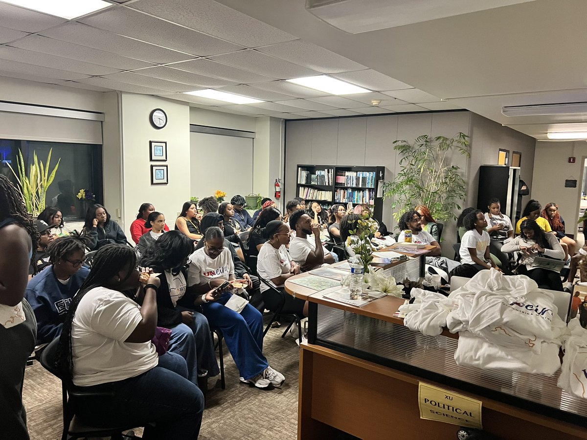 Karl_J_Connor's tweet photo. @PreetBharara These students @XULA1925 and @thekamacom are energized about the debate and think the candidates are a mixed bag with @GovTimWalz ahead. https://t.co/grLelJM31L