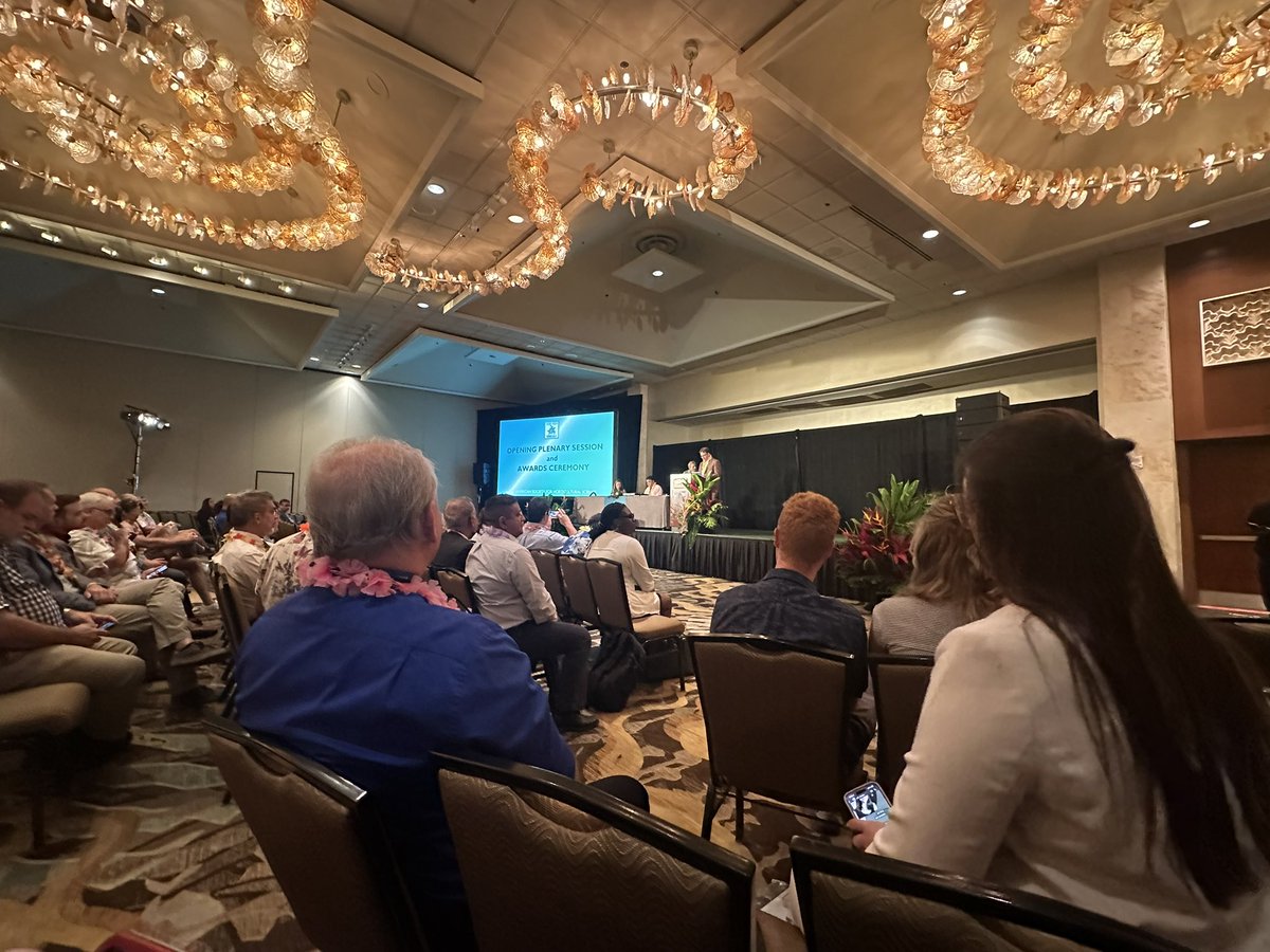 ASHS 2024 Annual Conference 23 - 27 September, Honolulu, Hawaii, ASHS Fruit Publication Award Winner by prof. Claudia Moggia and prof. Gustavo Lobos congratulation collegues <a href="/agrariasutalca/">Ciencias Agrarias UTalca</a> <a href="/UTalca/">Universidad de Talca</a>