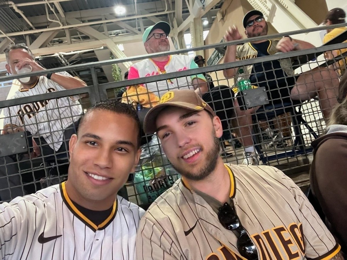 JDWinCA's tweet photo. Let's go Padres! 

#FightForTheFaithful https://t.co/MLxl4nHVPb