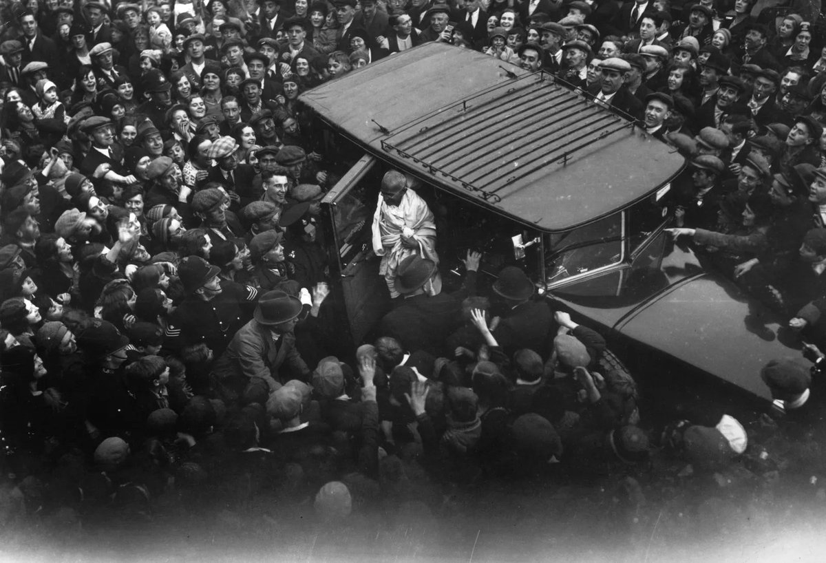 shrawanbm's tweet photo. October 2 holds a special place in the hearts of Indians, marking the birth anniversary of two great leaders who played pivotal roles in shaping the nation's destiny - Mahatma Gandhi and Shastri Ji &amp; celebrated as Gandhi and Shastri Jayanti.  Image:  Gandhi in London, 1930 https://t.co/WjuB5xejta