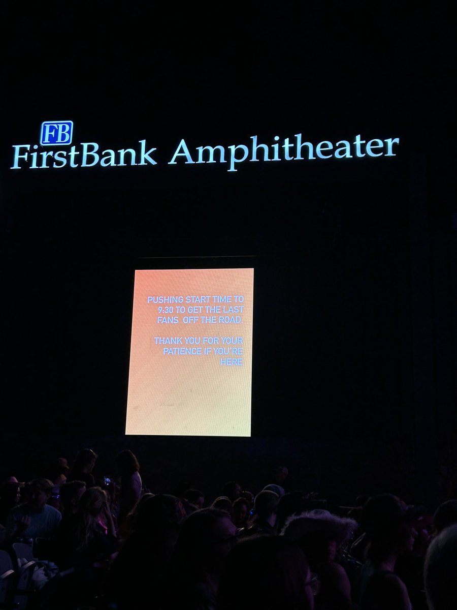 ryanniicole's tweet photo. @FirstBankAmp @ChappellRoan THANK YOU!! 💖💖 https://t.co/1Iobabmtw2