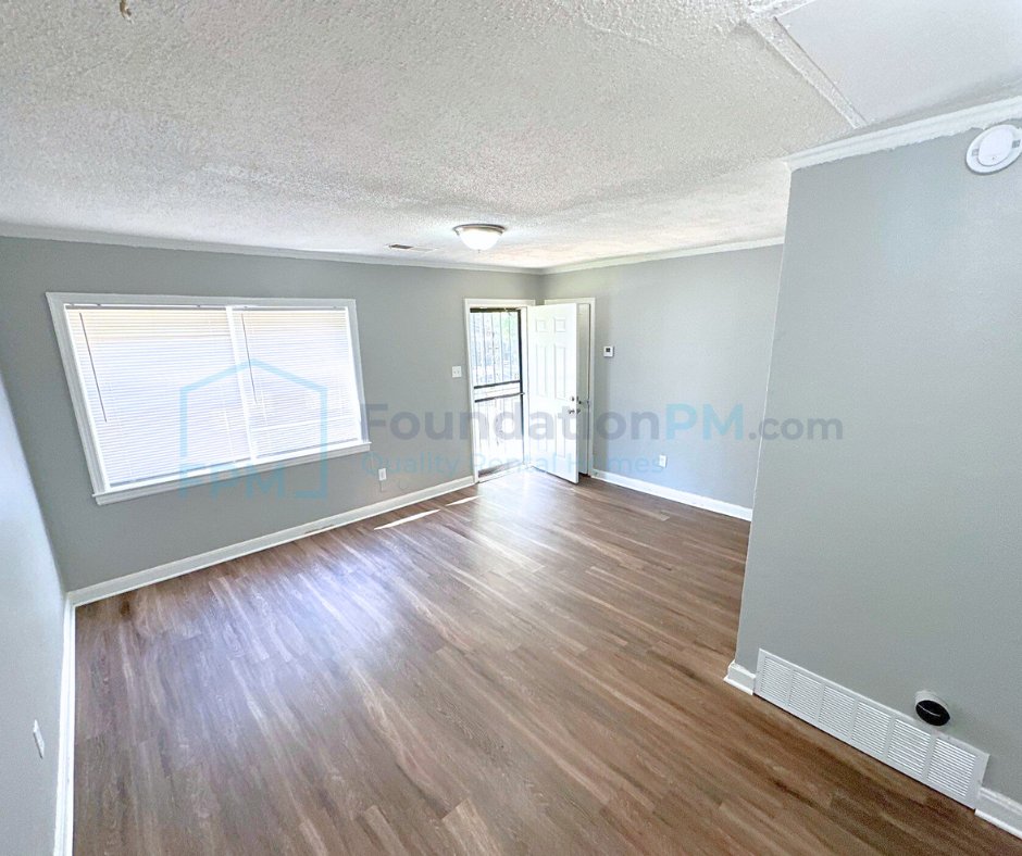 Foundation_PM's tweet photo. For Rent: Charming 2BR Home in Memphis! 
Price: $850/month
Size: 744 sqft

Immediate Move-In Available! https://t.co/2RXenvDm6L