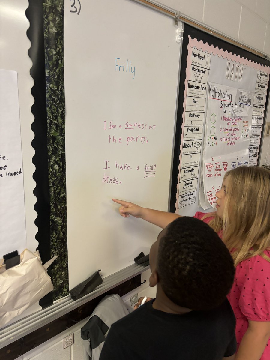 Miss Pellock ♡ tweet media