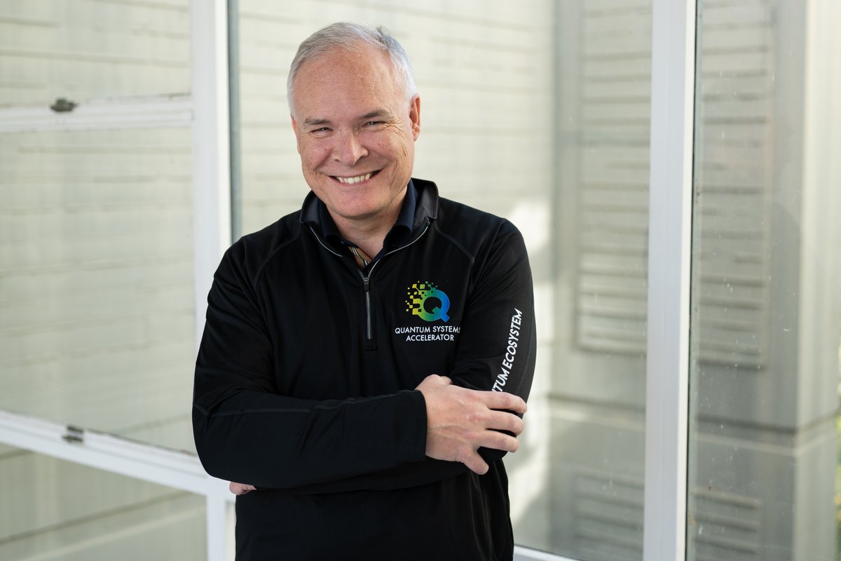 BerkeleyLab's tweet photo. "A #quantum computer gives us the potential to study problems that realistically reflect the complexities of nature and solve specific tasks faster than classical computers." – @LBNLcs' @wa_de_jong. #BringingScienceSolutionsToTheWorld

Learn more ⬇️ 
https://t.co/sqRtt5S12P https://t.co/Z1C1t8b5nD