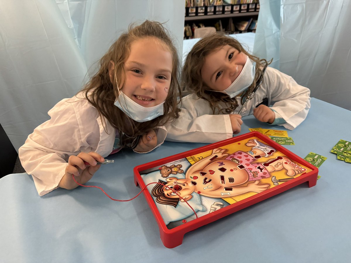 Straightouttaf1's tweet photo. What a great day! @Anchor_Pointe 1st graders reviewed our human body unit as “doctors”.  Then, nurse Jill came and answered lots of questions! Second year of using the lab coats and stethoscopes from the @BPSF92 grant!  🩻🩺 https://t.co/t4XQm5m6xk