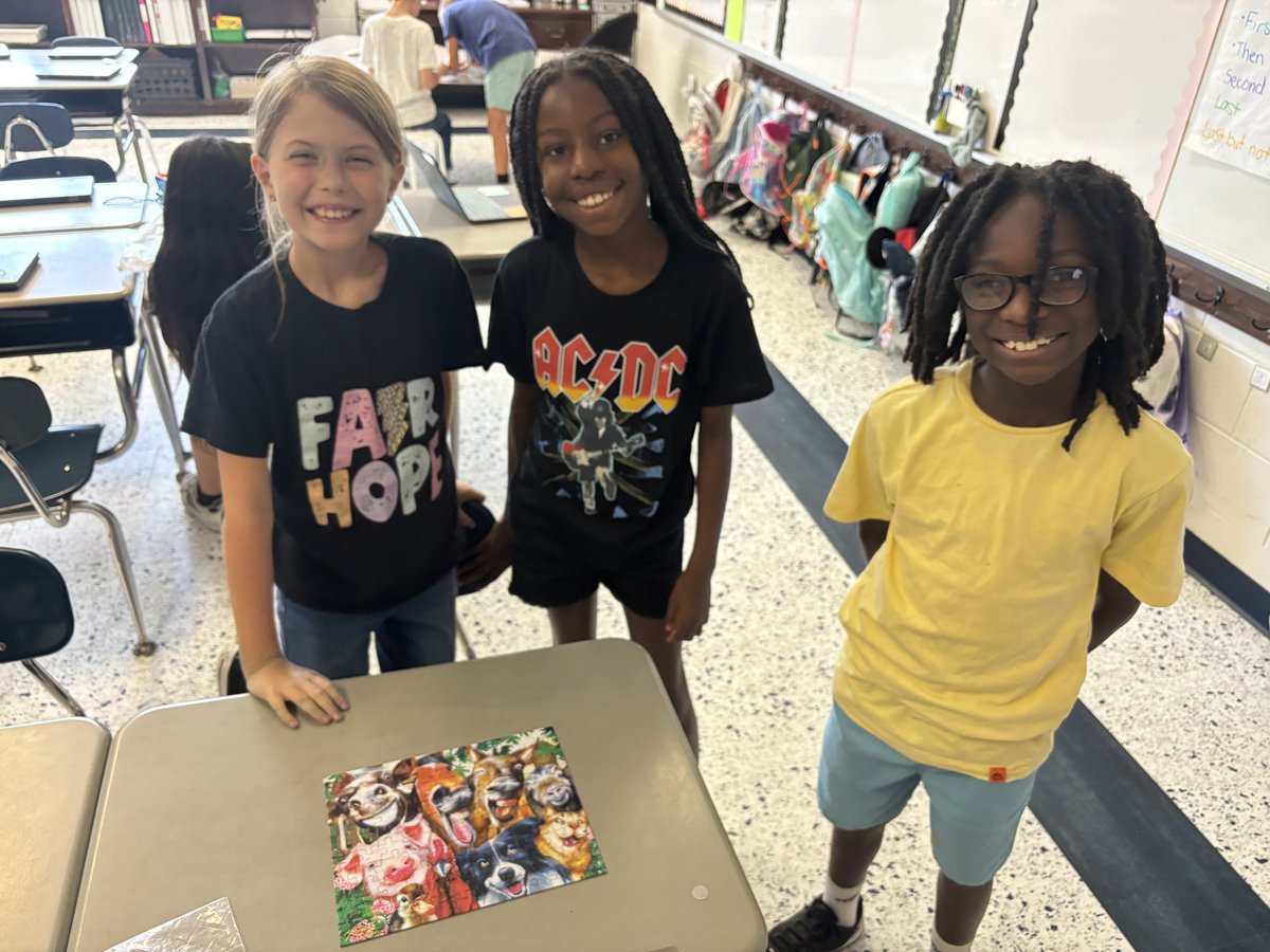 Miss Pellock ♡ tweet media