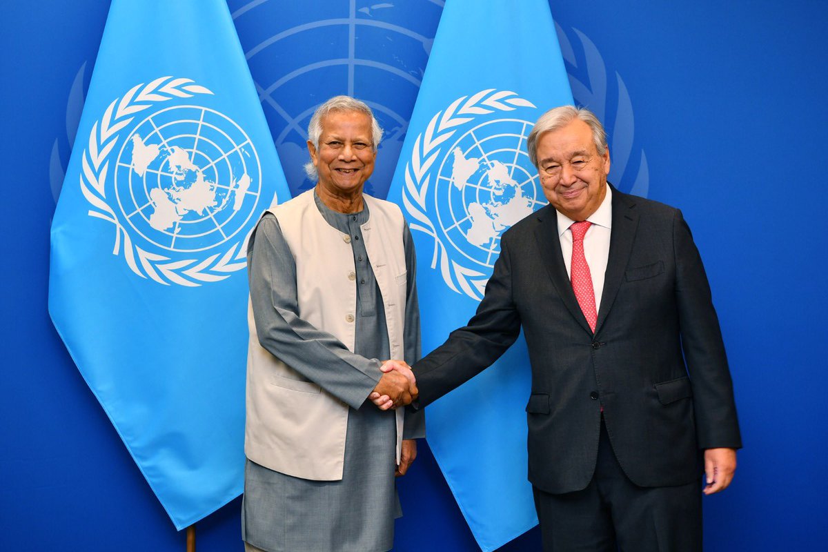 WakerZaman's tweet photo. During the meeting between @antonioguterres and @ChiefAdviserGoB the UN Secretary General expressed confidence that 🇧🇩 will move towards positive path under the interim Government and assured UN’s full cooperation in that endeavor. 
They discussed among others, positive outcome. https://t.co/NiqeWr78M0