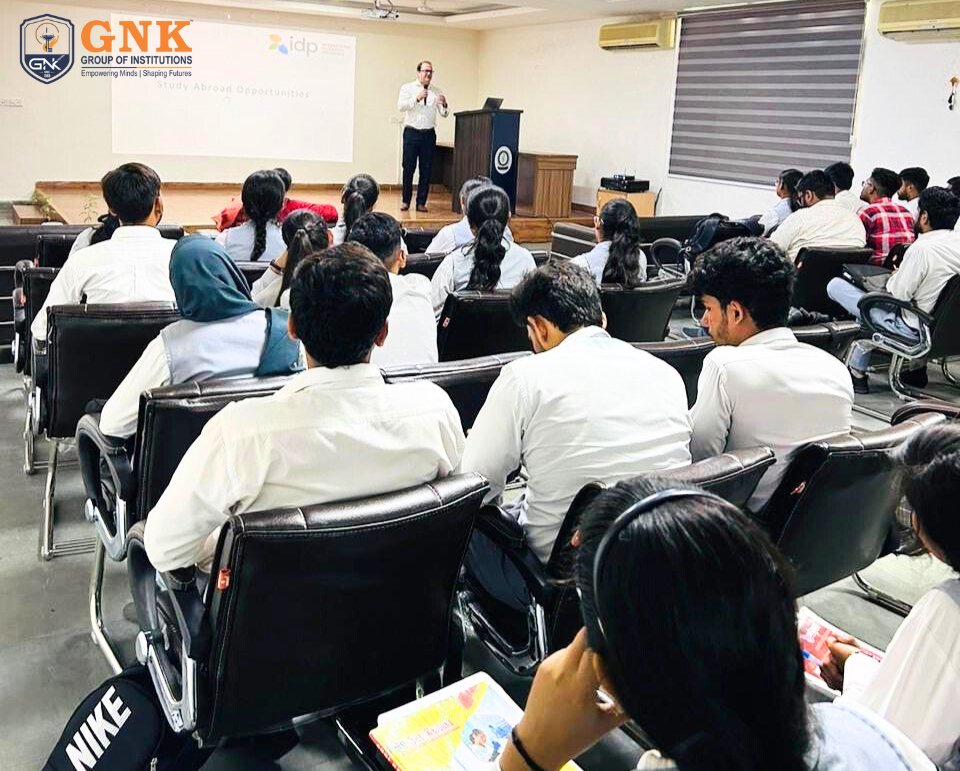 GNK_Group's tweet photo. The Career Guidance Cell at Guru Gobind Singh College of Pharmacy hosted an insightful seminar on Education Overseas, featuring Mr. Sunny Arora, Branch Manager of IDP, Panchkula. Students explored the scope of pharmacy abroad and global career opportunities!🌍
#GGSCOP https://t.co/RhBENp420W