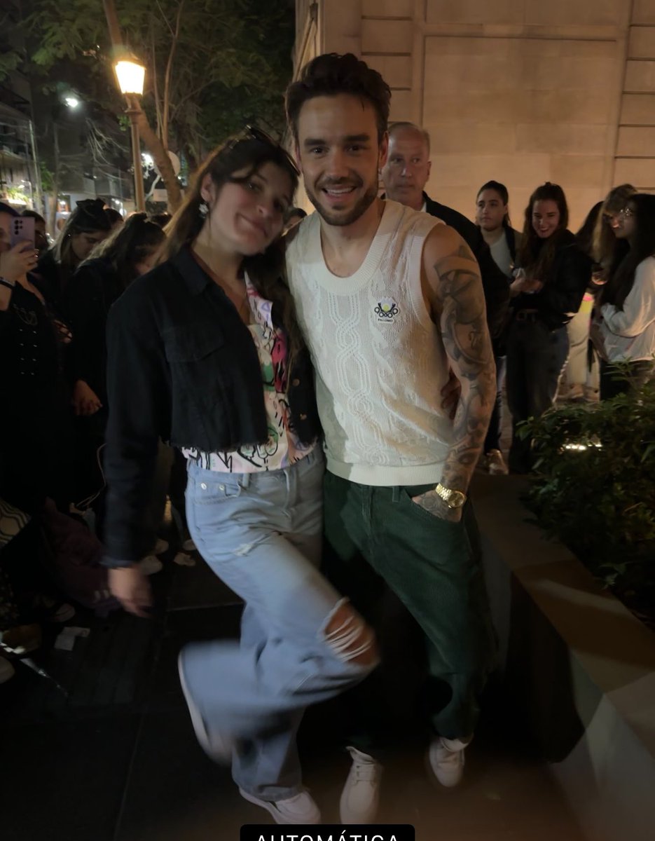 wencorbalan's tweet image. CONOCI A LIAM DESPUES DE 13 AÑOS DE SOÑAR CON ESTE MOMENTO😭😭😭 
Desde las 10 am en el hotel y valió totalmente la espera🤧 
 
@LiamPayne TE AMOOOOO GRACIAS POR HACER MI SUEÑO REALIDAD😭😭♥️♥️