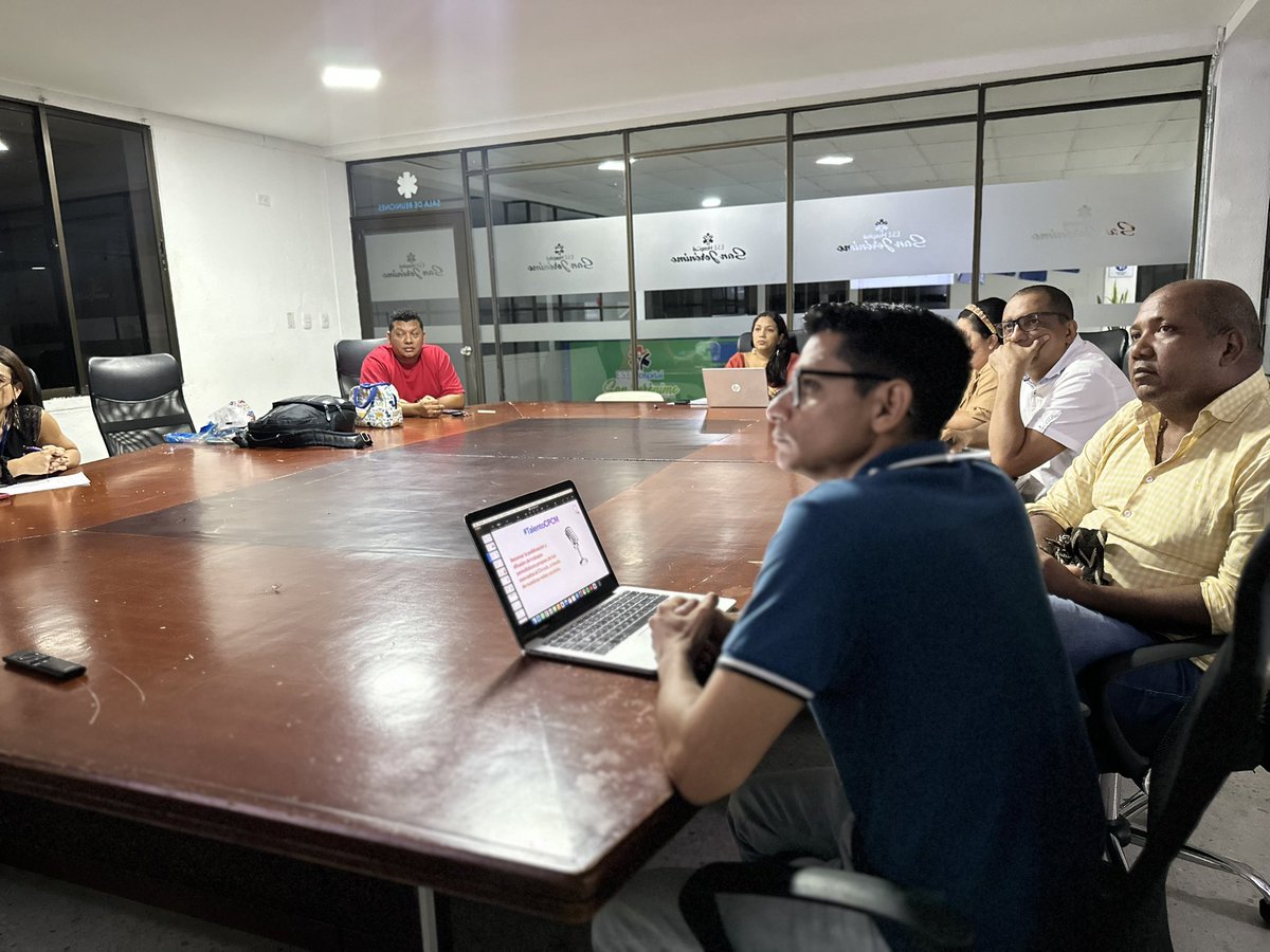 Hoy llevamos a cabo la primera reunión de la recién electa #JuntaDirectivaCPCM. 

Avanzamos en el desarrollo de estrategias y temas de vital importancia para el gremio periodístico. #SoyCpcm