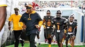 CalebButler246's tweet photo. Truly blessed to receive an 🅾️ffer from @BCUGridiron #AGTG @Coach_Wimbo @CoachGGrady @CoachSean_CAV @CoachBJEdwards @BWickPiratesDC https://t.co/dl1nV3afCZ