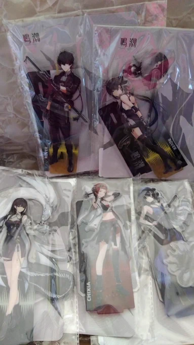 鳴潮くんからイラコンの景品届いたんだが、量がおかしい