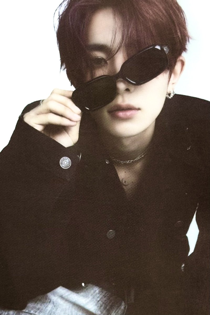 lee heeseung you’re so fine 😣