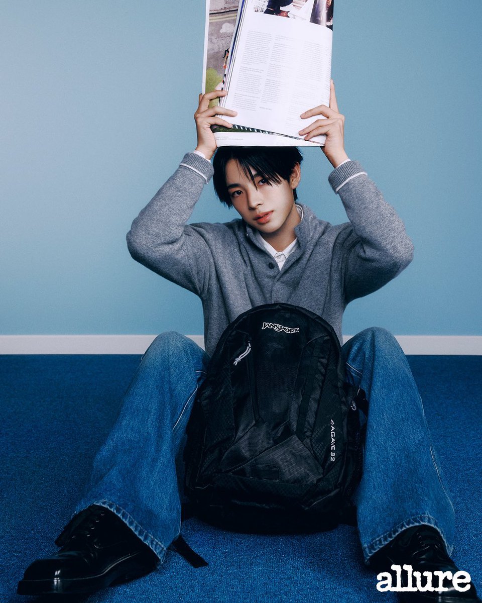 I don't need three minutes to impress you with this photoshoot.